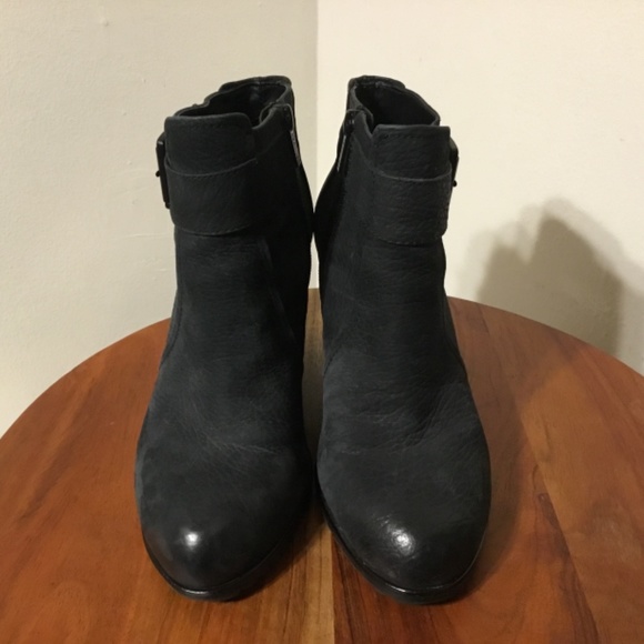 Kenneth Cole Black Leather Wedge Boot Size 8.5 R1 B - Picture 3 of 12